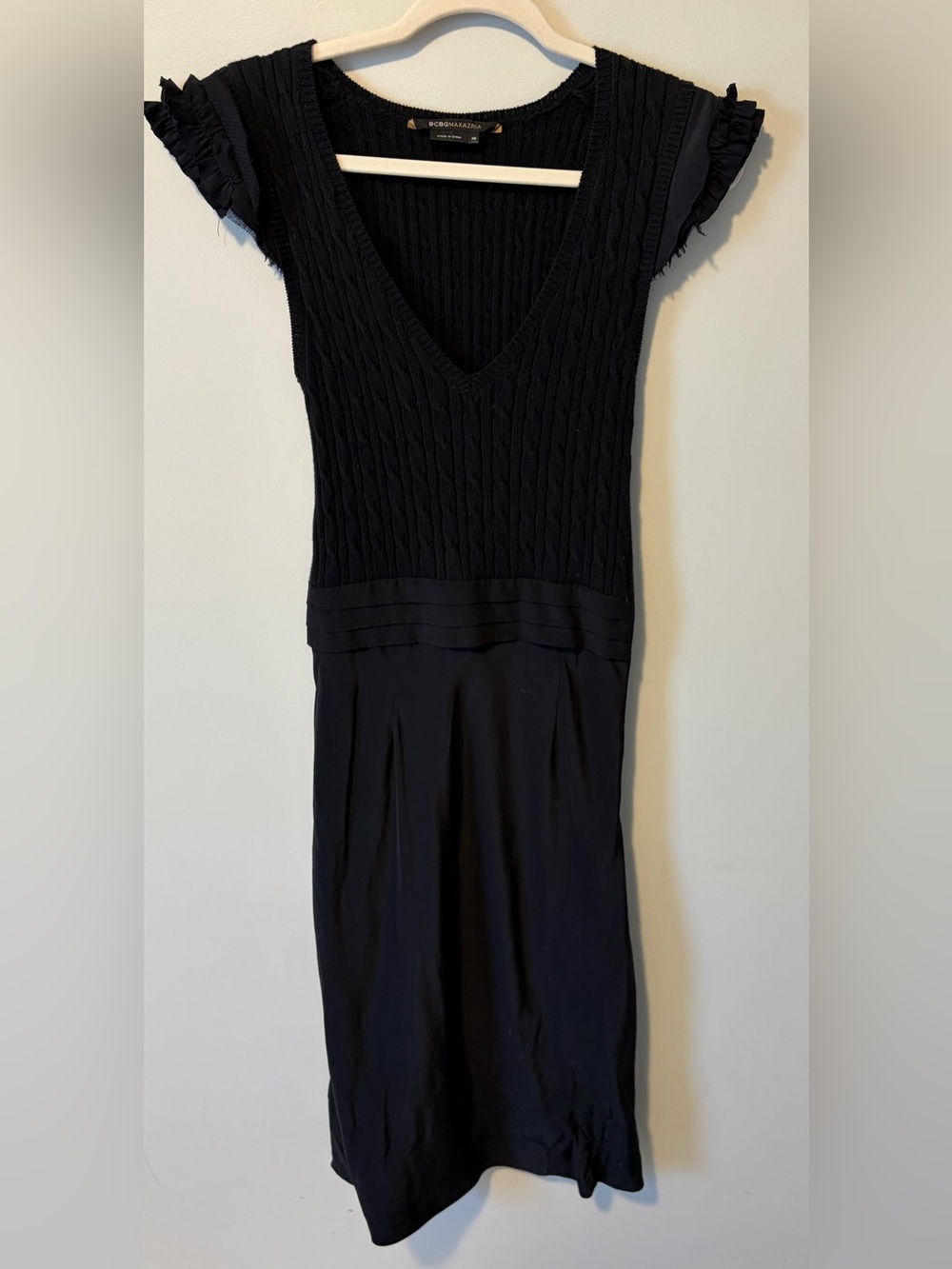 BCBGMaxAzria Black VโNeck Textured Knit Midi Dress